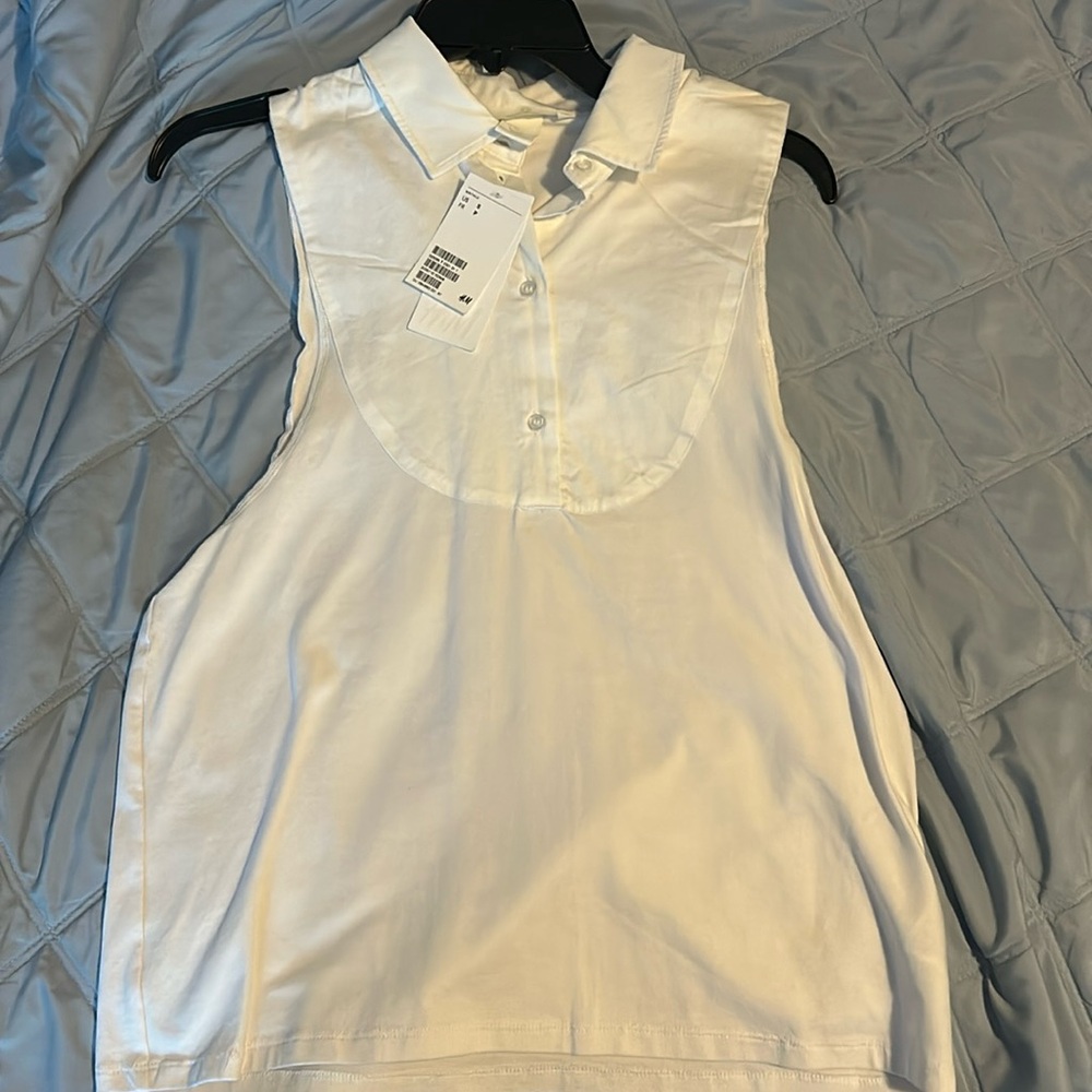 NWT NEVER WORN H&M maternity white collared tank size small
